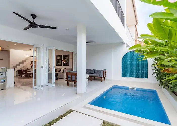 Modern 3br With Pool And Rooftop Lounge * Canggu