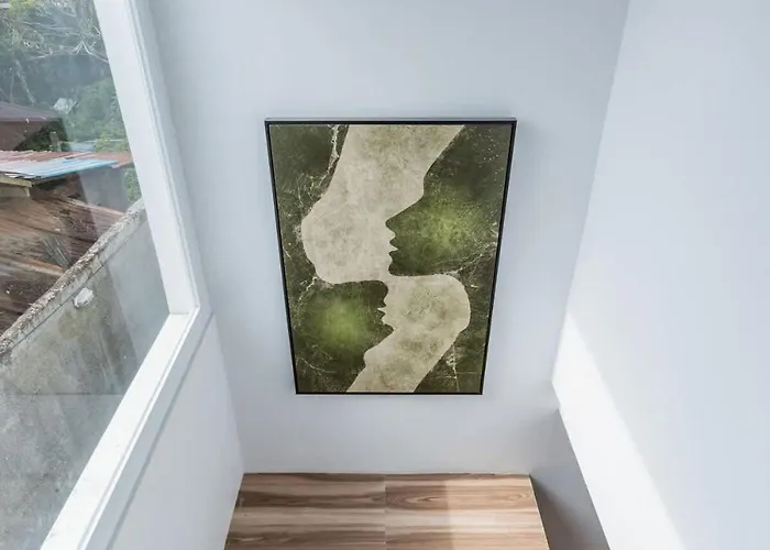 Modern 3br With Pool And Rooftop Lounge Ferienhaus