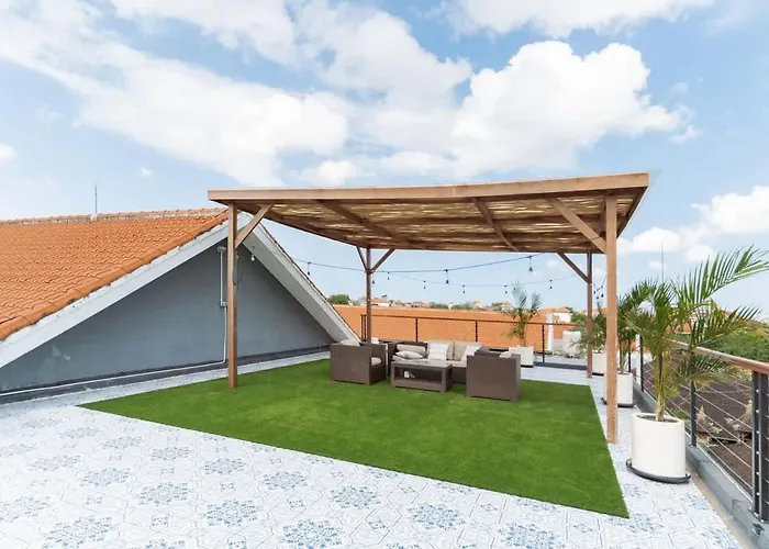 Modern 3br With Pool And Rooftop Lounge * Canggu