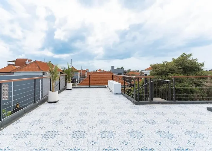 Modern 3br With Pool And Rooftop Lounge Canggu